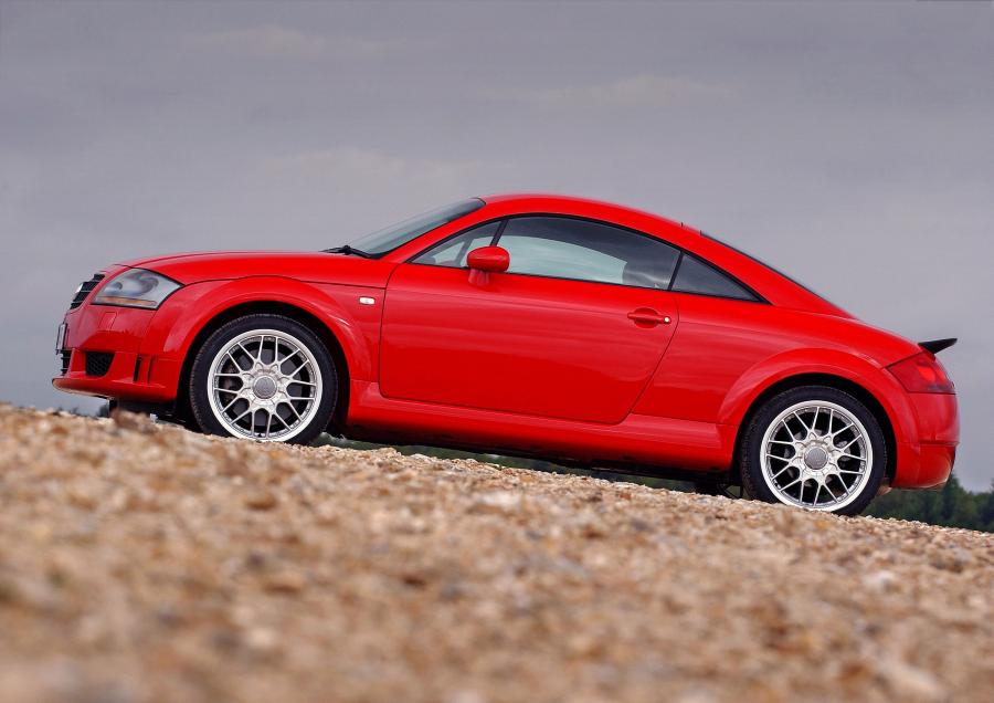  Audi TT Coupe (8N) 2003 года  (фото 20 из 31)
